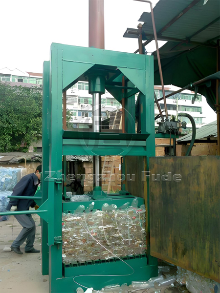 Vertical packaging machine