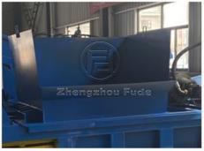 Horizontal waste paper packaging machine